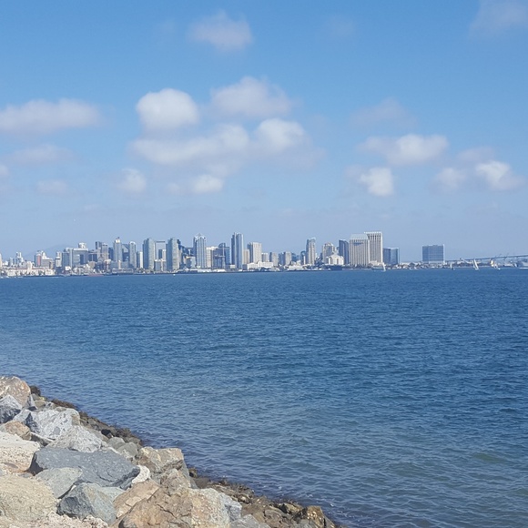 Meet Your Posher - Picture 2 of 8